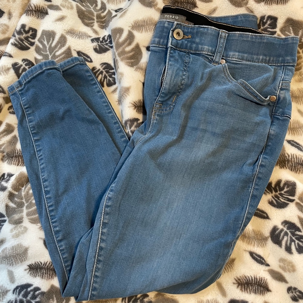 SALE ❗️Torrid bombshell, skinny jeans